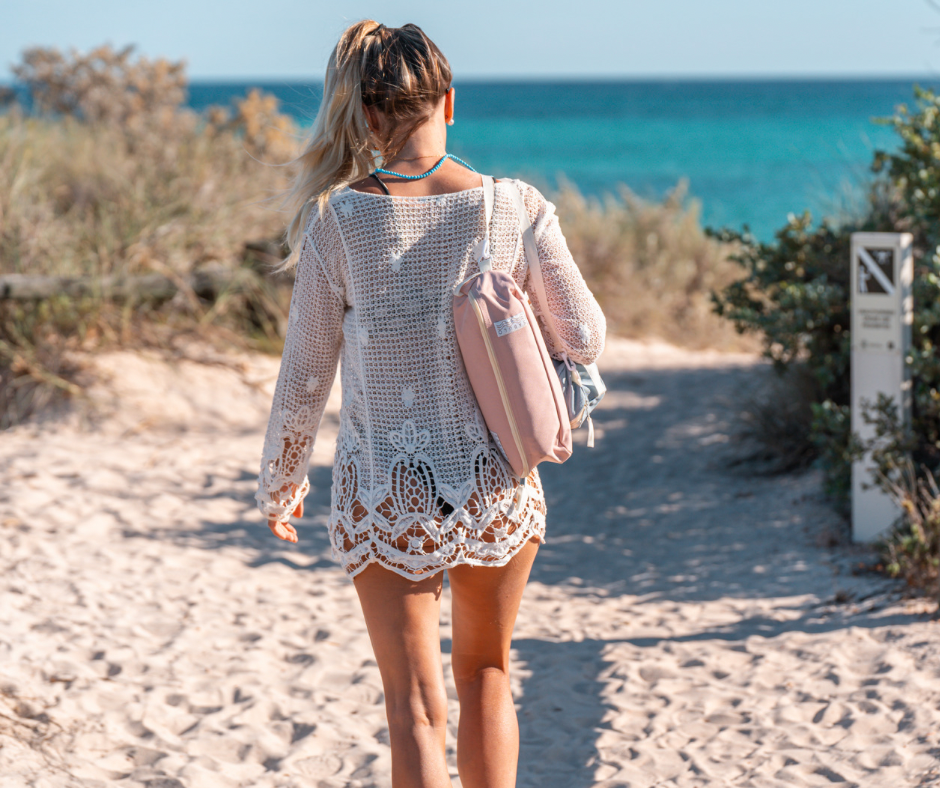 5 Must-Have Items for a Luxurious Beach Day